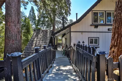 Exterior - 24833 Matterhorn Ct, Crestline, CA 92325 photo 3 of 9
