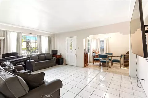 10731 Wright Rd, South Gate, CA 90280 photo 5