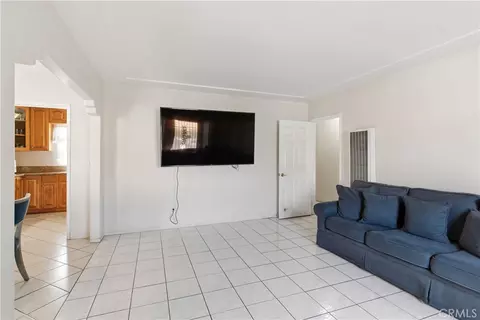 10731 Wright Rd, South Gate, CA 90280 photo 6