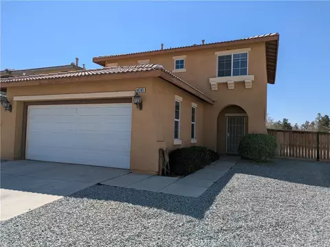 14285 Honeyhill St, Victorville, CA 92394