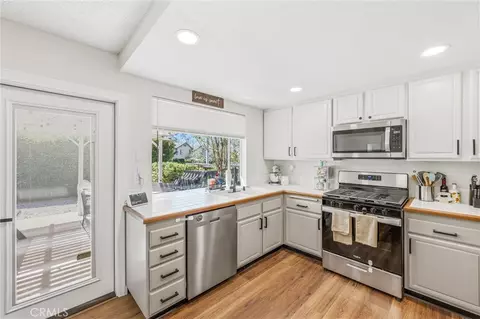 Kitchen - 1720 Kingston, Redlands, CA 92374 photo 2 of 3