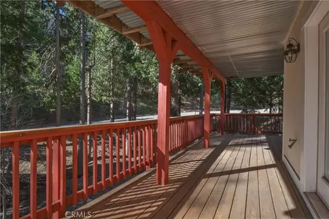 Exterior - 145 Birchwood, Lake Arrowhead, CA 92352 photo 8 of 11