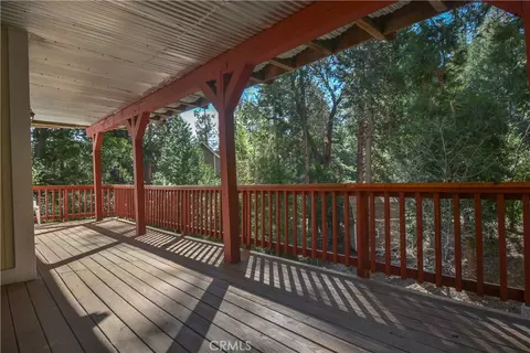 Exterior - 145 Birchwood, Lake Arrowhead, CA 92352 photo 9 of 11