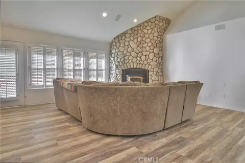 Living - 145 Birchwood, Lake Arrowhead, CA 92352 photo 2 of 6