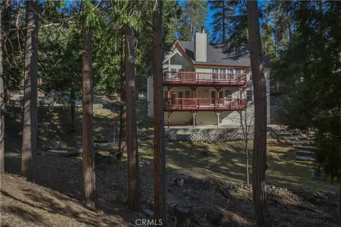 Exterior - 145 Birchwood, Lake Arrowhead, CA 92352 photo 4 of 11