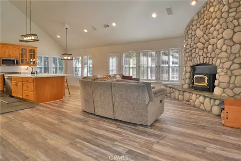 Living - 145 Birchwood, Lake Arrowhead, CA 92352 photo 1 of 6