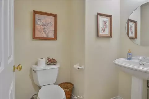 Bath - 145 Birchwood, Lake Arrowhead, CA 92352 photo 1 of 5