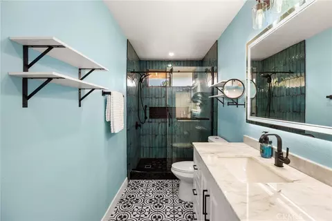 Bath - 1371 Orchard Cir, Upland, CA 91786 photo 4 of 5