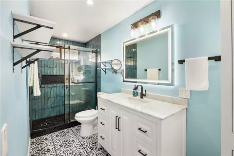 Bath - 1371 Orchard Cir, Upland, CA 91786 photo 3 of 5
