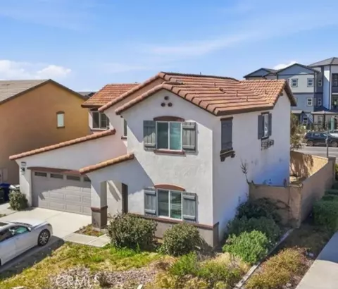 7512 Sleepy Crk, Fontana, CA 92336