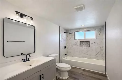 Bath - 821 Caliente, Barstow, CA 92311 photo 1 of 2