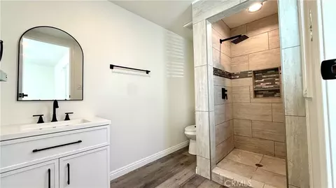 Bath - 821 Caliente, Barstow, CA 92311 photo 2 of 2