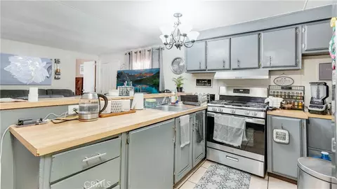 6154 Mission #33, Riverside, CA 92509 photo 4