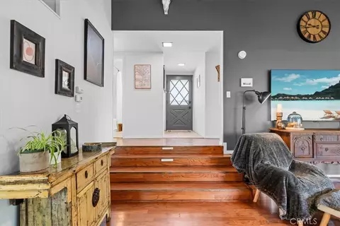 Entry Way - 24873 Edelweiss, Crestline, CA 92325 photo 1 of 1