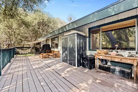 Exterior - 24873 Edelweiss, Crestline, CA 92325 photo 3 of 6