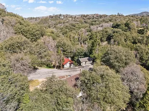 View/Area - 24873 Edelweiss, Crestline, CA 92325 photo 4 of 4