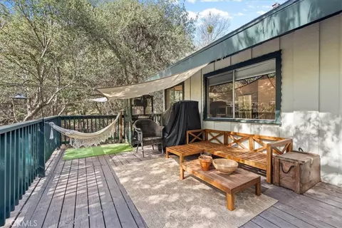 Exterior - 24873 Edelweiss, Crestline, CA 92325 photo 4 of 6