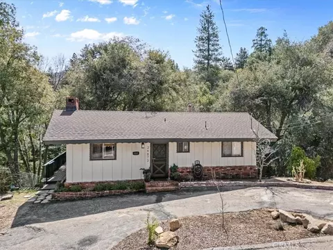 Exterior - 24873 Edelweiss, Crestline, CA 92325 photo 6 of 6