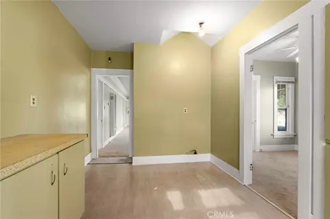 Entry Way - 505 N 8th Ave, Upland, CA 91786 photo 2 of 5