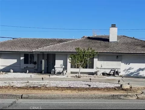 19388 Corwin, Apple Valley, CA 92307 photo 2