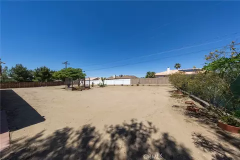 19388 Corwin, Apple Valley, CA 92307 photo 34
