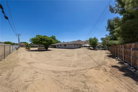 Exterior - 19388 Corwin, Apple Valley, CA 92307 photo 7 of 9