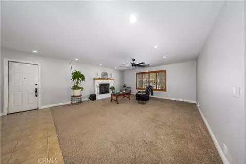 Living - 19388 Corwin, Apple Valley, CA 92307 photo 4 of 4