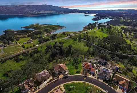 1121 Paradise Peak, Valley Springs, CA 95252