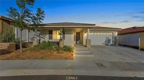 Exterior - 10710 Brookfield Dr, Riverside, CA 92505 photo 2 of 4