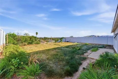 Exterior - 10710 Brookfield Dr, Riverside, CA 92505 photo 3 of 4