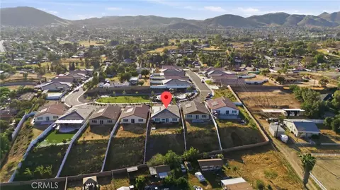 View/Area - 10710 Brookfield Dr, Riverside, CA 92505 photo 3 of 7