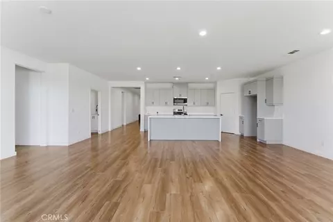 Living - 10710 Brookfield Dr, Riverside, CA 92505 photo 1 of 4