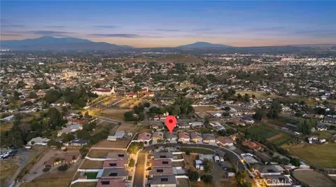View/Area - 10710 Brookfield Dr, Riverside, CA 92505 photo 1 of 7
