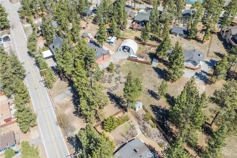 351 Edgemoor, Big Bear Lake, CA 92315 photo 7