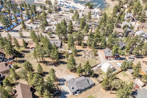 351 Edgemoor, Big Bear Lake, CA 92315 photo 10