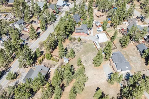 351 Edgemoor, Big Bear Lake, CA 92315 photo 8