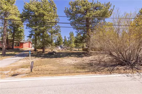 351 Edgemoor, Big Bear Lake, CA 92315 photo 3