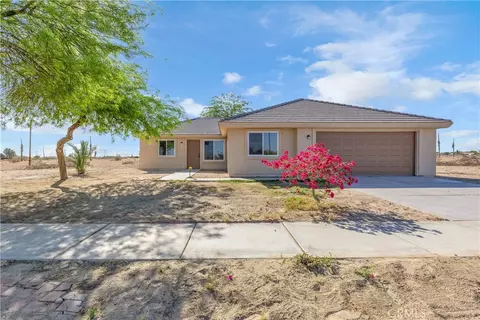 1341 Beach Club Dr, Thermal, CA 92274