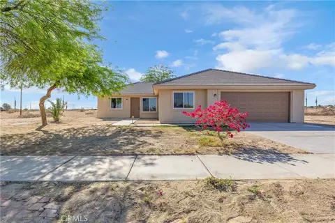 1341 Beach Club Dr, Thermal, CA 92274