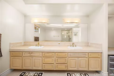 Bath - 2409 Albert Way, Arcadia, CA 91007 photo 4 of 6