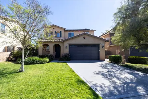 5537 Hartness Ct, Fontana, CA 92336