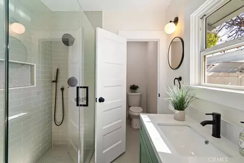 Bath - 4474 Highland, Riverside, CA 92506 photo 3 of 4