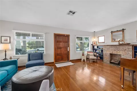 Entry Way - 519 N 8th, Upland, CA 91786 photo 1 of 1