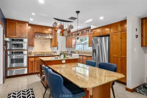 Kitchen - 519 N 8th, Upland, CA 91786 photo 3 of 4