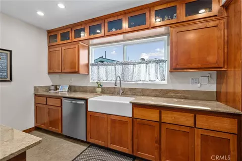 Kitchen - 519 N 8th, Upland, CA 91786 photo 1 of 4