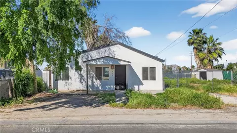 Exterior - 475 Transit Ave, Riverside, CA 92507 photo 1 of 7