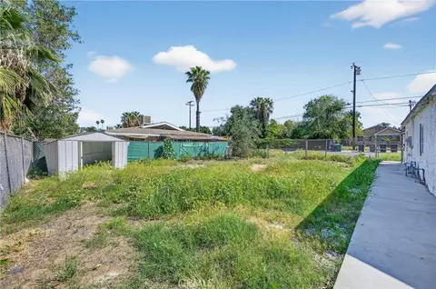 Exterior - 475 Transit Ave, Riverside, CA 92507 photo 3 of 7