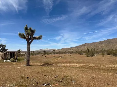 26705 Corwin, Apple Valley, CA 92307 photo 7