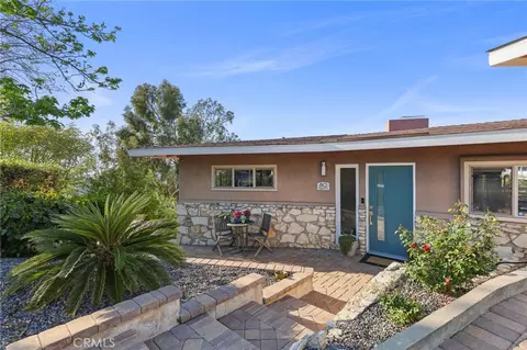 80 Sequoia Dr, Pasadena, CA 91105