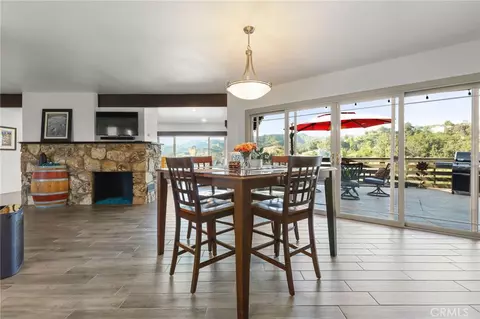 Dining - 80 Sequoia Dr, Pasadena, CA 91105 photo 1 of 3